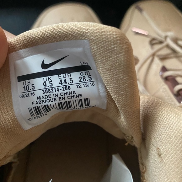 Lebron 1 Vachetta Tan Size 10.5 DS - Picture 6 of 6